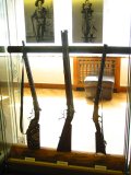 Pušky, zleva: stříbrná puška, medvědobijka, henryovka | Foto: Ondřej Majerčík.